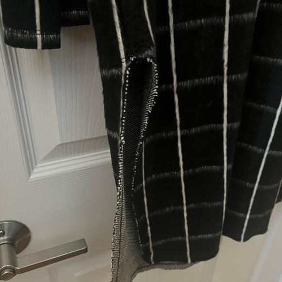 Michael Stars Women’s Plaid long sleeve high slit coat - SZ L - Picture 3 of 4